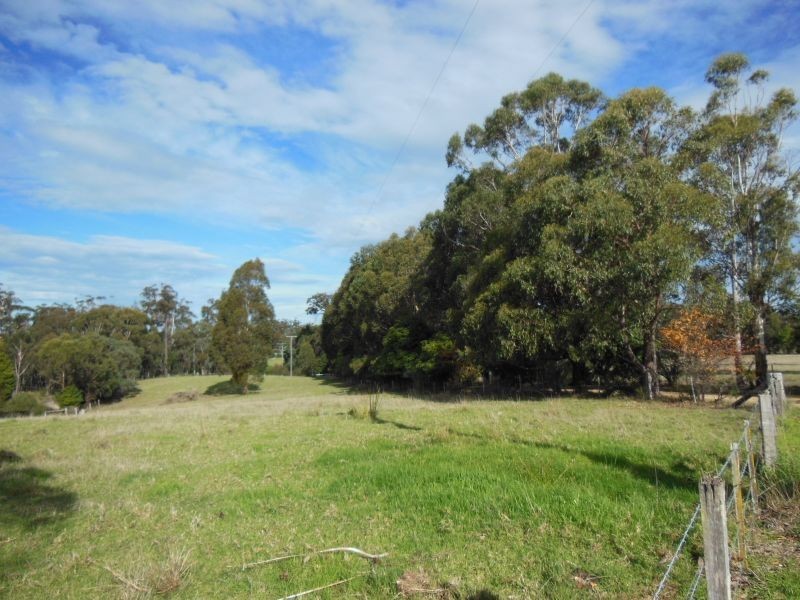 2433 Princes Highway, Nowa Nowa VIC 3887