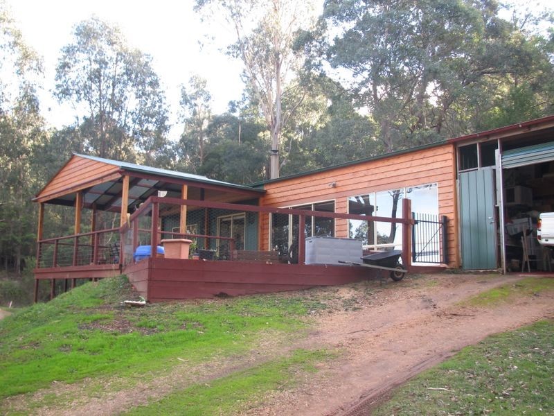 238 Casey Creek Road, Lakes Entrance VIC 3909