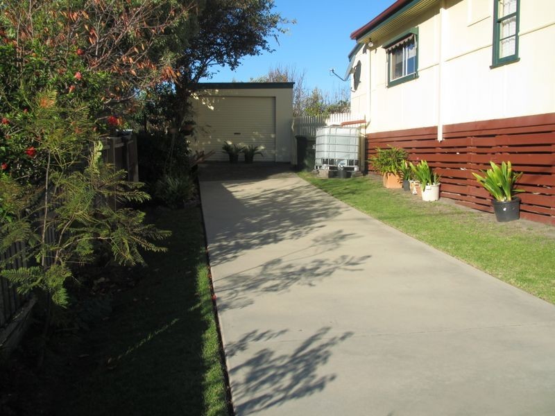 4 Tanjil Grove, Lakes Entrance VIC 3909