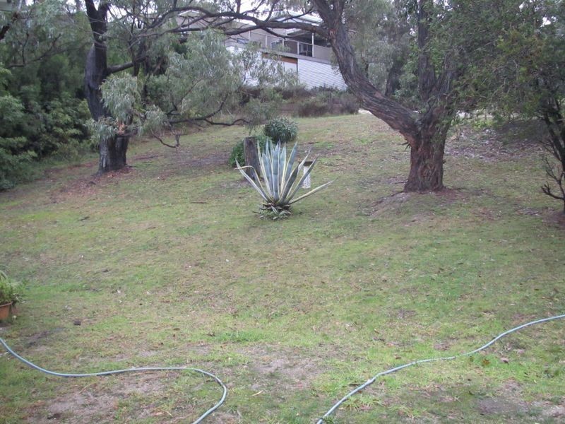 29 Macrae St, Lakes Entrance VIC 3909