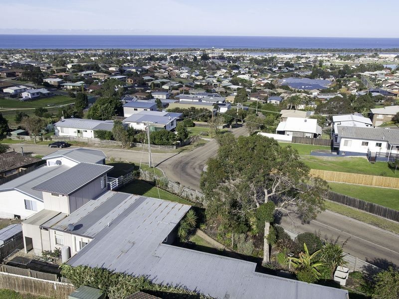 18 Grandview Road, Lakes Entrance VIC 3909