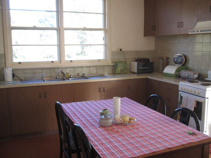 13 Old Buchan Road, Nowa Nowa VIC 3887