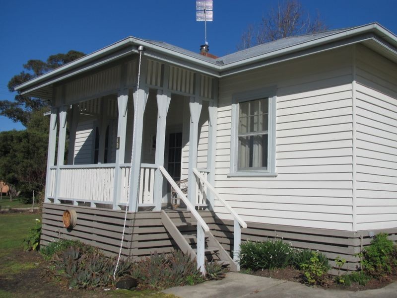 13 Old Buchan Road, Nowa Nowa VIC 3887