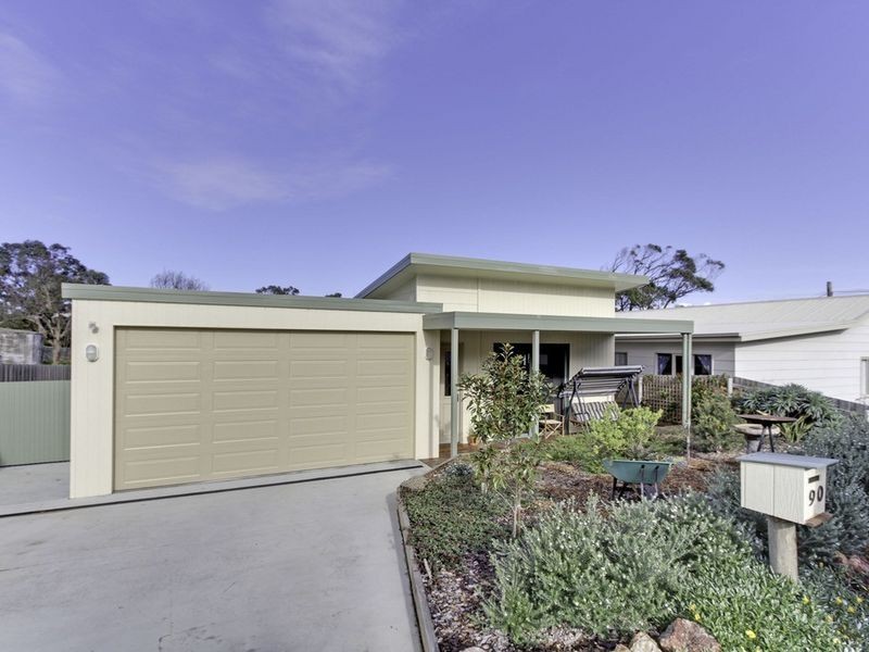 90 Bream Road, Lake Tyers Beach VIC 3909