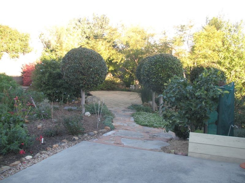 10 Clematis Court, Lakes Entrance VIC 3909