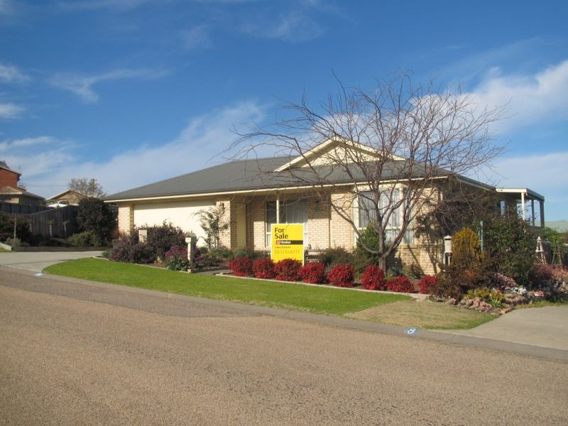 10 Clematis Court, Lakes Entrance VIC 3909