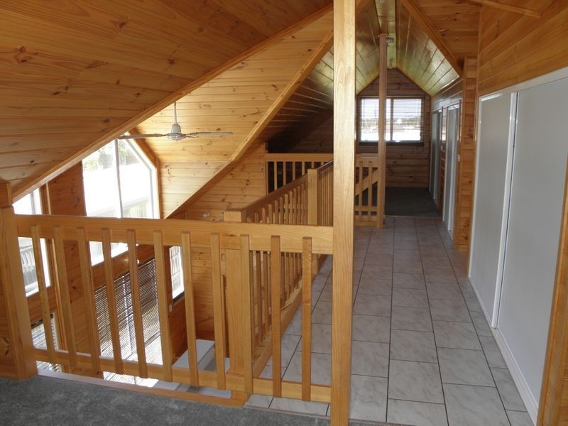 118 Marine Parade, Lakes Entrance VIC 3909