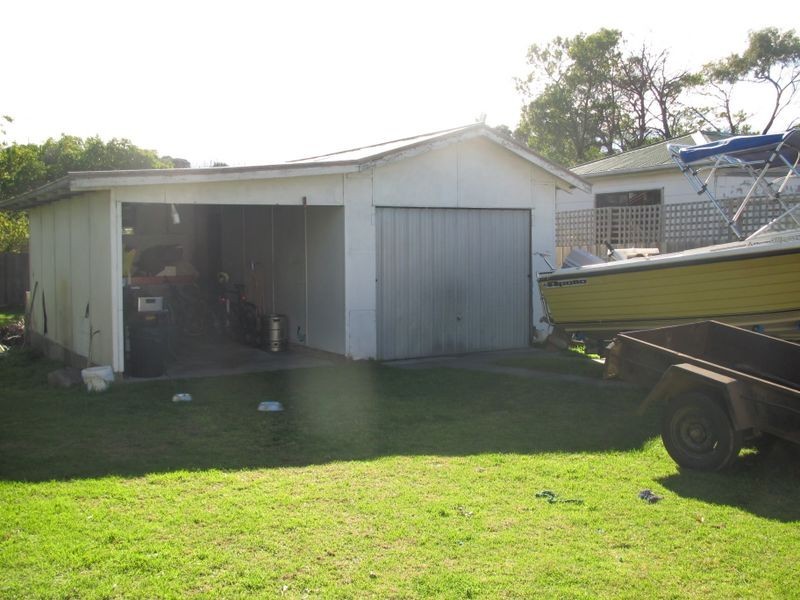 39 Coates Road, Lakes Entrance VIC 3909