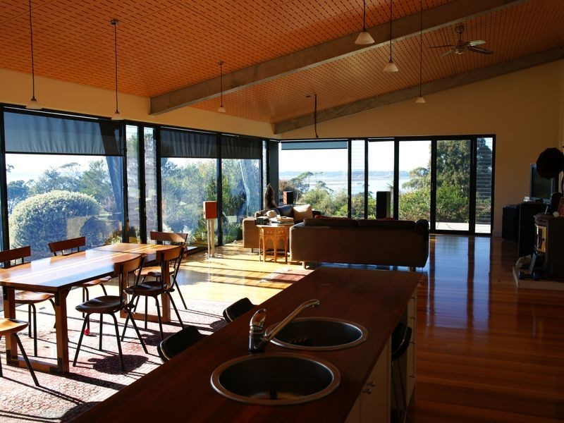 30 Hendries Lane, Lake Tyers Beach VIC 3909