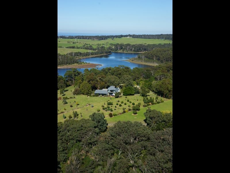 30 Hendries Lane, Lake Tyers Beach VIC 3909