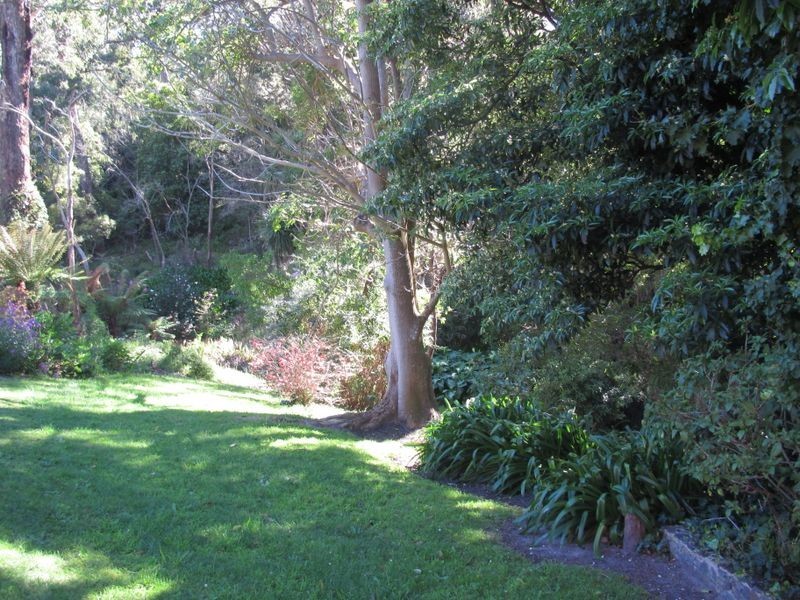 59 Seaview Parade, Lakes Entrance VIC 3909