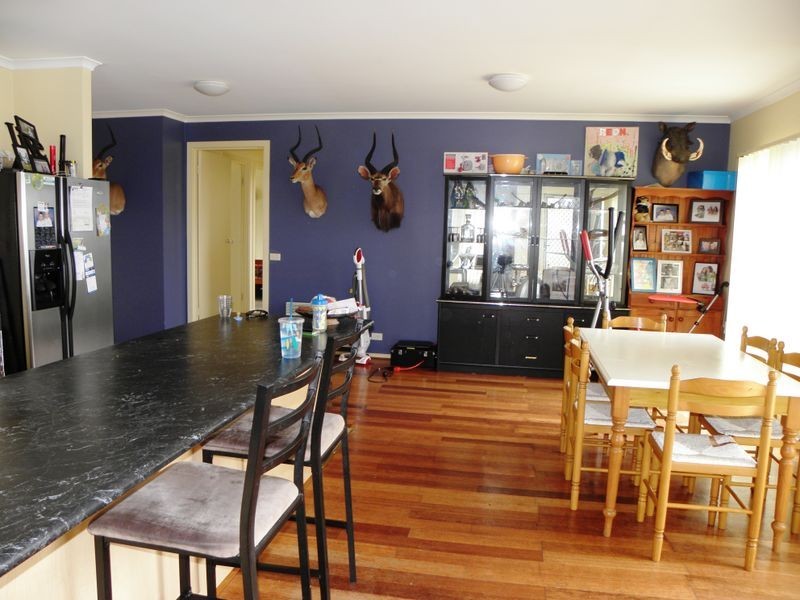 1 Banksia Court, Lakes Entrance VIC 3909