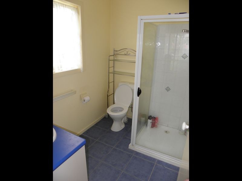 1 Banksia Court, Lakes Entrance VIC 3909