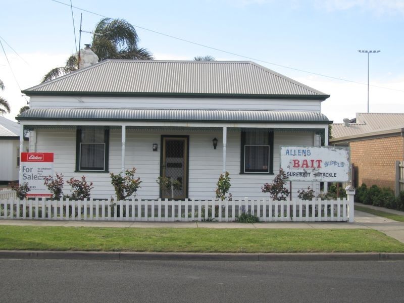 9-11 Orme Street, Lakes Entrance VIC 3909