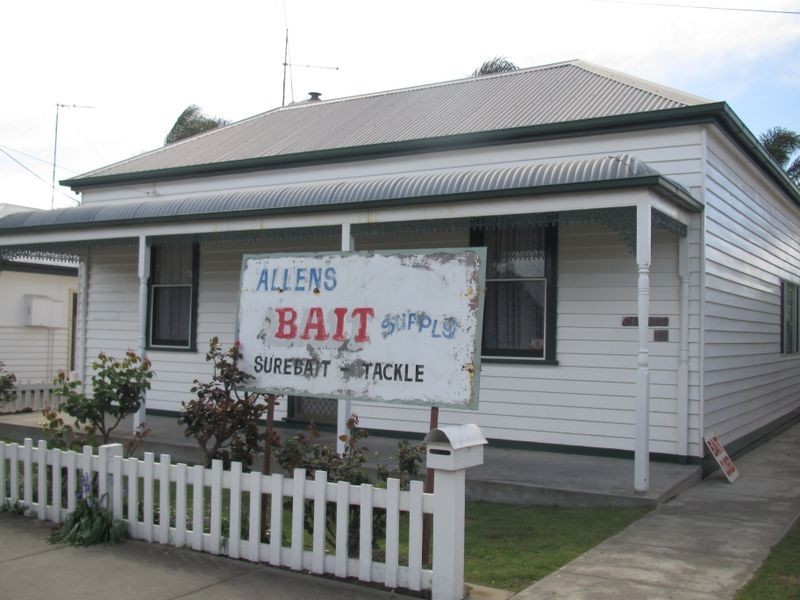 9-11 Orme Street, Lakes Entrance VIC 3909