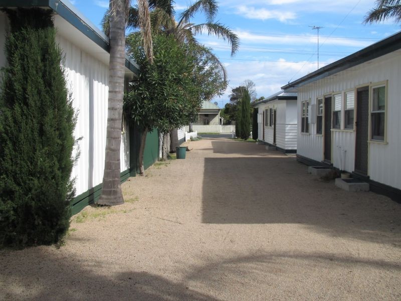 9-11 Orme Street, Lakes Entrance VIC 3909