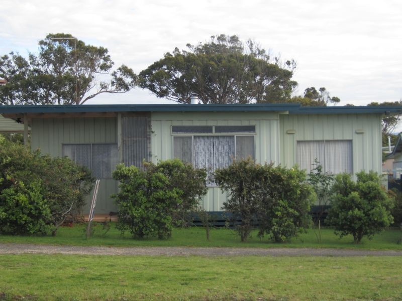 453 Lake Tyers Beach Road, Lake Tyers Beach VIC 3909