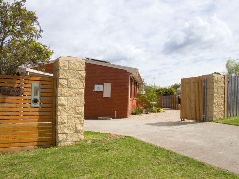 55 Nautilus Way, Lakes Entrance VIC 3909