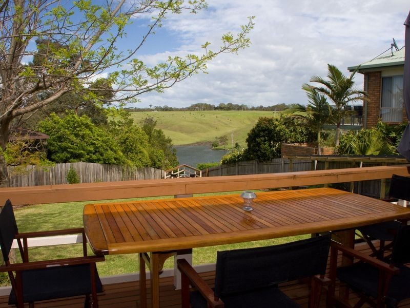 55 Nautilus Way, Lakes Entrance VIC 3909