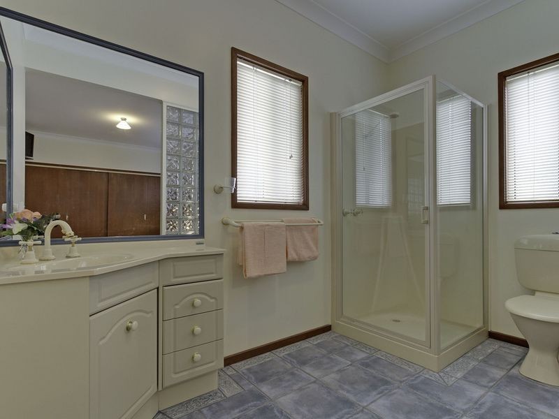 193 Golf Links Road, Lakes Entrance VIC 3909