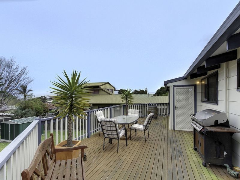8 Archer Court, Lakes Entrance VIC 3909