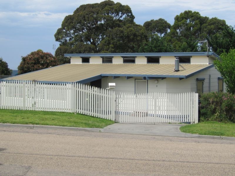 8 Archer Court, Lakes Entrance VIC 3909
