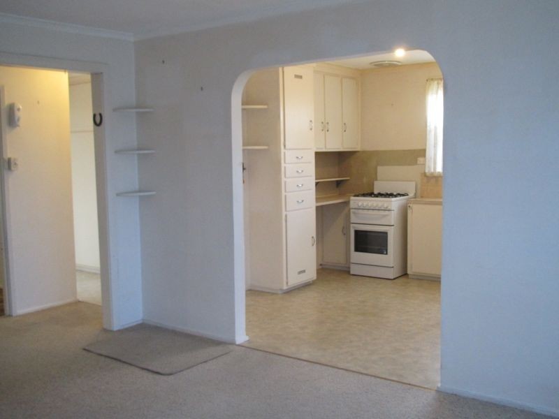 28 Bogong Street, Lakes Entrance VIC 3909