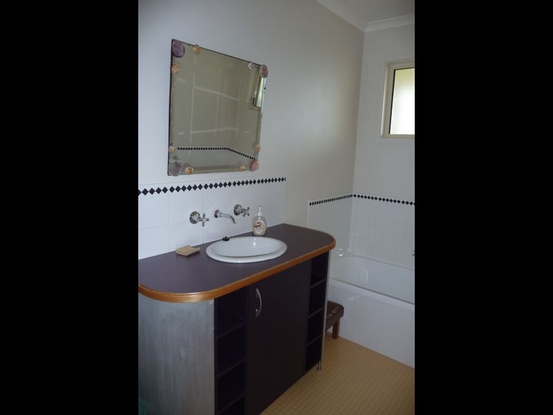 29 Lakeside Drive, Lakes Entrance VIC 3909