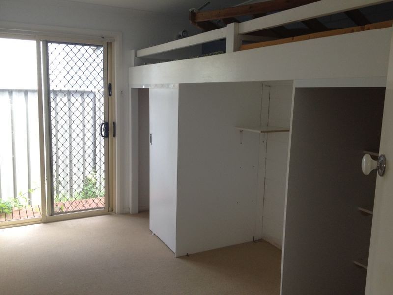 1/5 Merrangbaur Street, Lakes Entrance VIC 3909