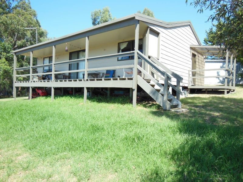 135 Albatross Road, Kalimna VIC 3909