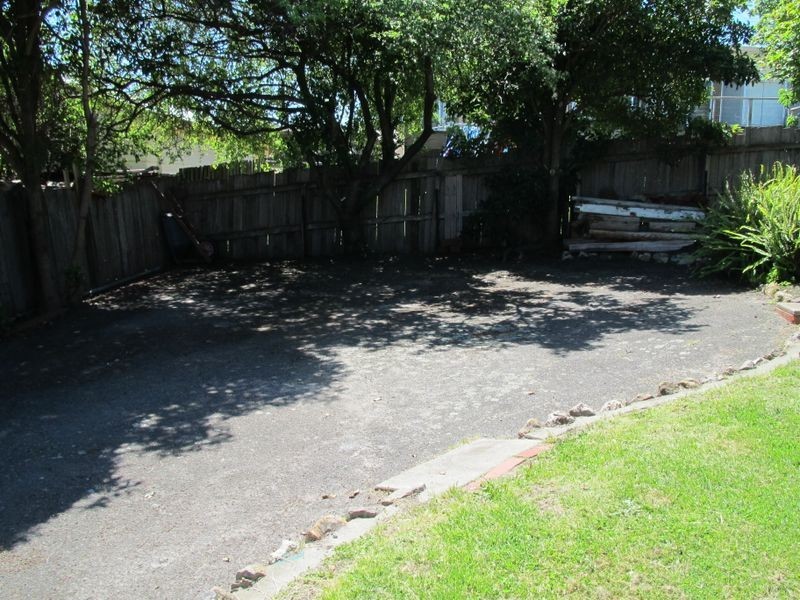 12 Lakeview Drive, Lakes Entrance VIC 3909