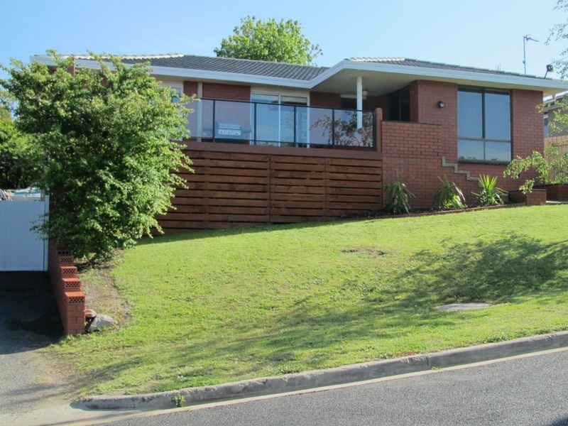 12 Lakeview Drive, Lakes Entrance VIC 3909