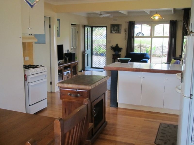 16 View Street, Lakes Entrance VIC 3909
