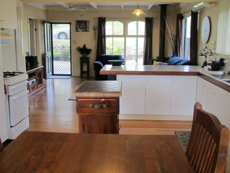 16 View Street, Lakes Entrance VIC 3909