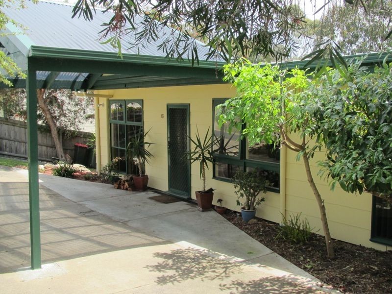 16 View Street, Lakes Entrance VIC 3909