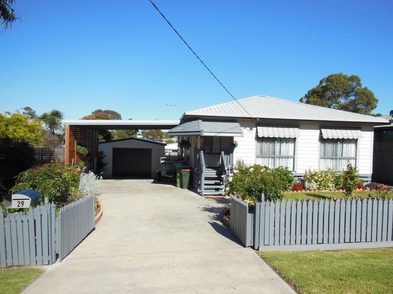 29 Panoramic Drive, Lakes Entrance VIC 3909