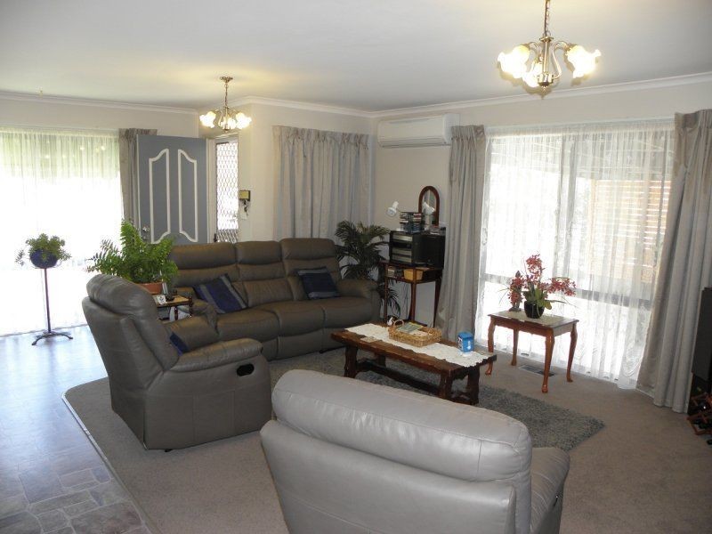29 Panoramic Drive, Lakes Entrance VIC 3909