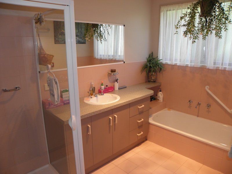 29 Panoramic Drive, Lakes Entrance VIC 3909