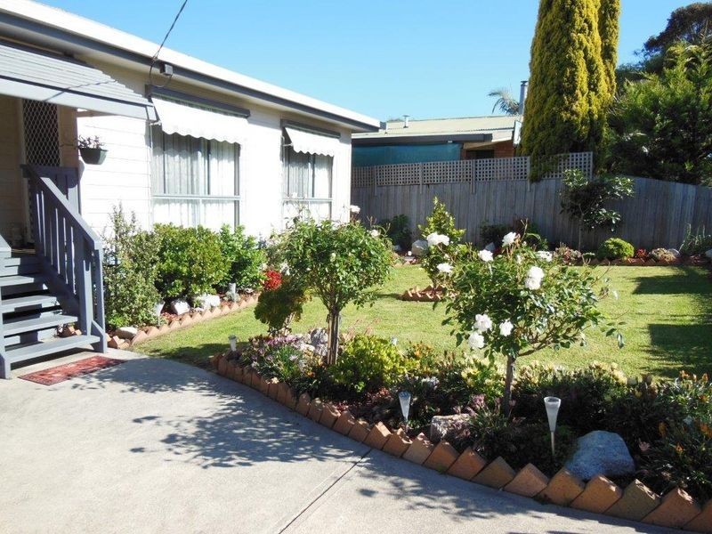 29 Panoramic Drive, Lakes Entrance VIC 3909