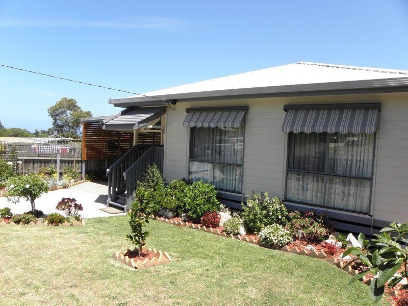 29 Panoramic Drive, Lakes Entrance VIC 3909