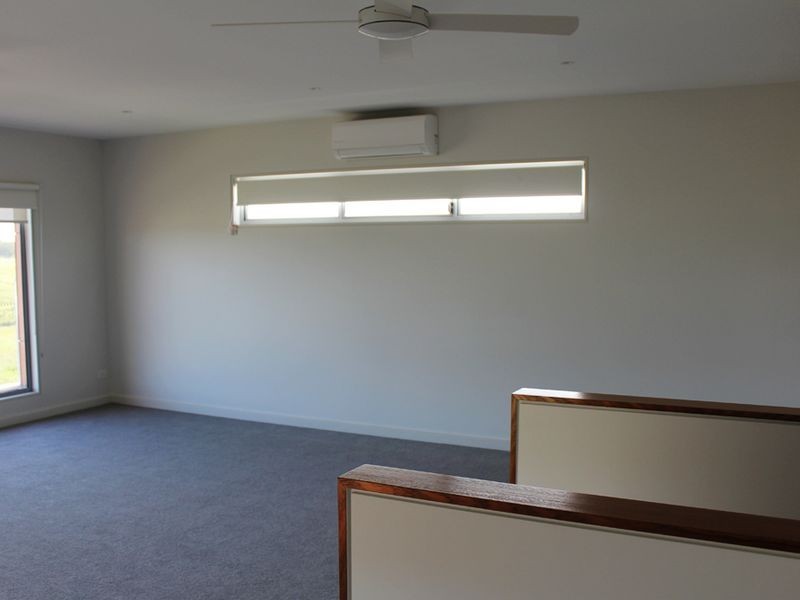 10 Lawson Drive, Lakes Entrance VIC 3909