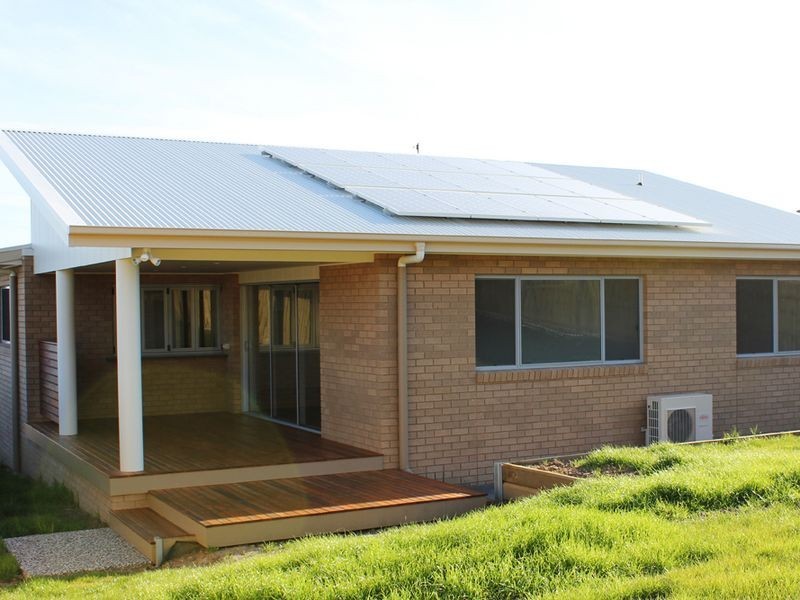 10 Lawson Drive, Lakes Entrance VIC 3909