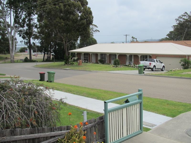 6 Hazel Road, Lakes Entrance VIC 3909