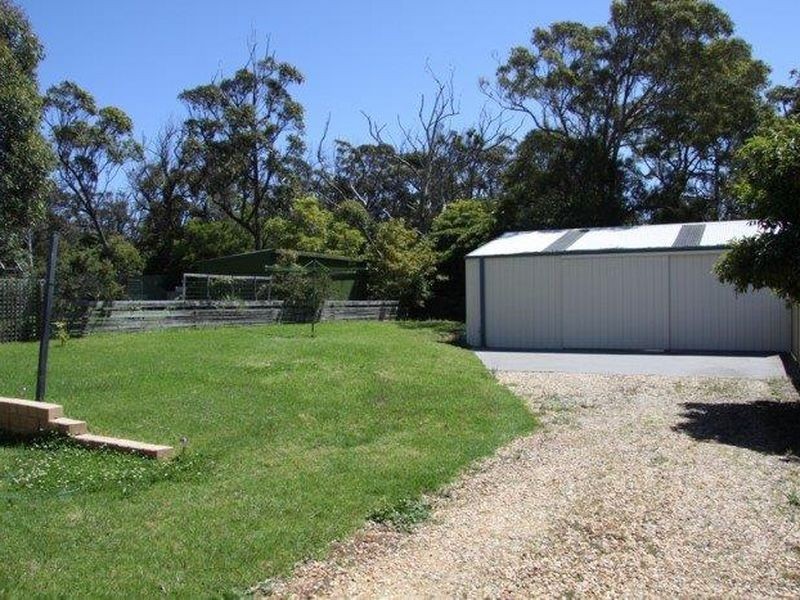27 Flounder Road, Lake Tyers Beach VIC 3909