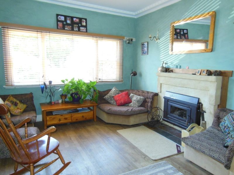 9 Bowler Street, Lakes Entrance VIC 3909