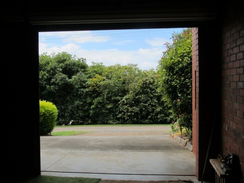 5 Clara Street, Lakes Entrance VIC 3909