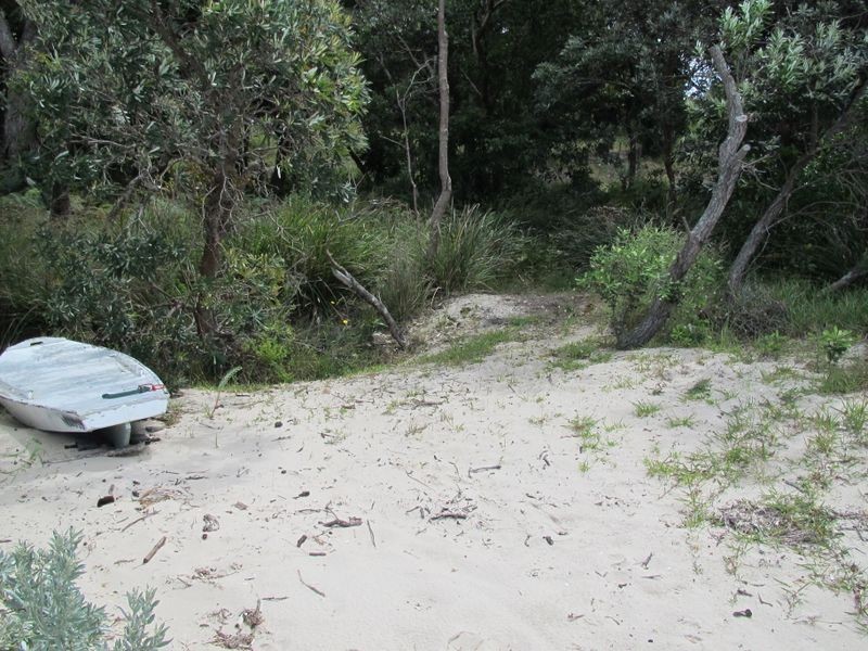 5 Clara Street, Lakes Entrance VIC 3909