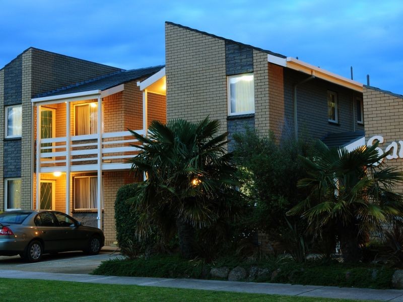 15 Roadknight Street, Lakes Entrance VIC 3909