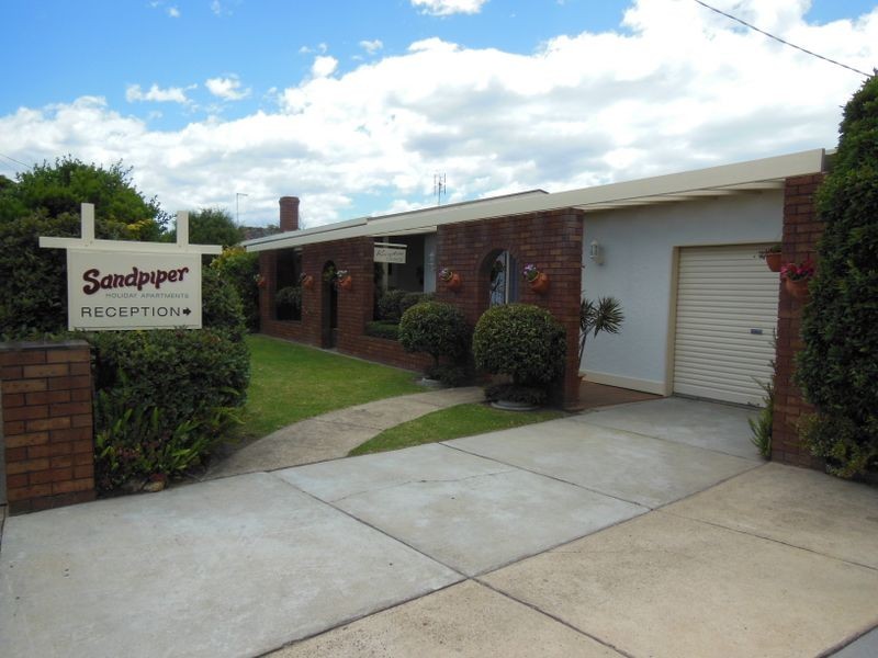 15 Roadknight Street, Lakes Entrance VIC 3909