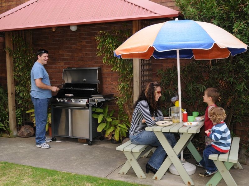 15 Roadknight Street, Lakes Entrance VIC 3909